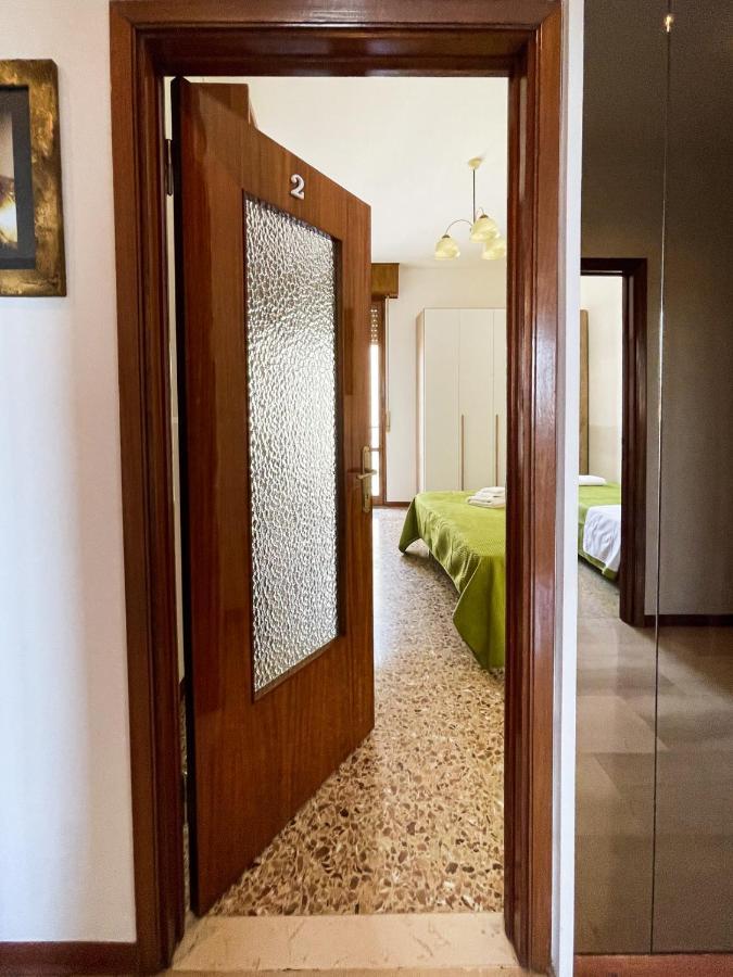 Casa Gramsci - Affitti Brevi Italia Hotel โมดินา ภายนอก รูปภาพ