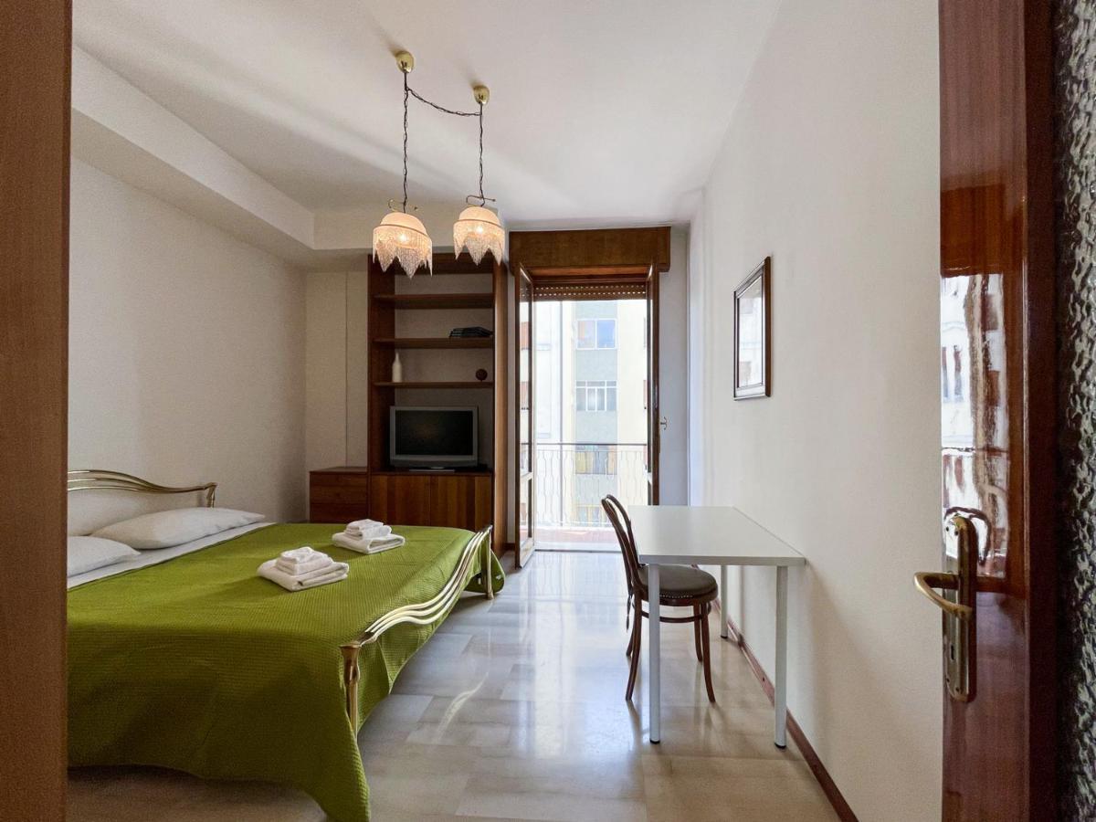 Casa Gramsci - Affitti Brevi Italia Hotel โมดินา ภายนอก รูปภาพ
