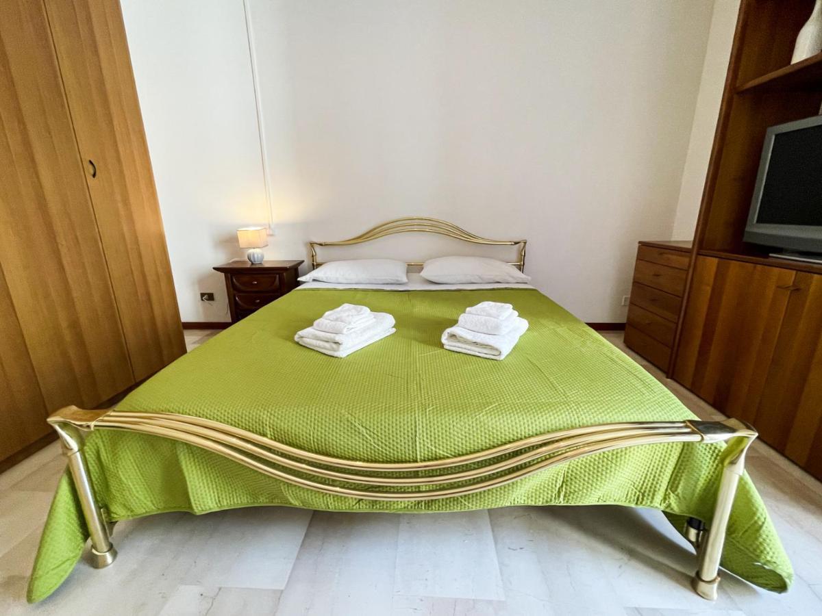 Casa Gramsci - Affitti Brevi Italia Hotel โมดินา ภายนอก รูปภาพ