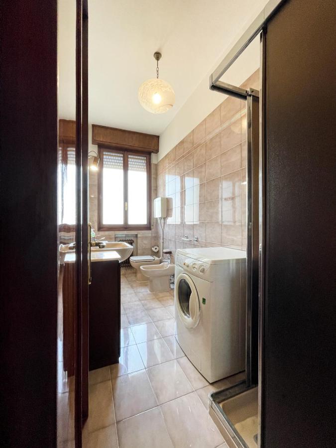 Casa Gramsci - Affitti Brevi Italia Hotel โมดินา ภายนอก รูปภาพ
